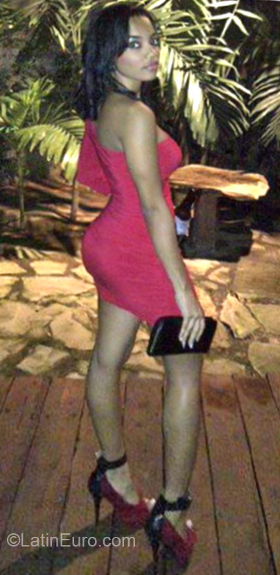 Date this charming Dominican Republic girl Alma from Puerto Plata DO23759