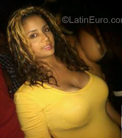 Date this fun Dominican Republic girl Mabelin from Puerto Plata DO23834