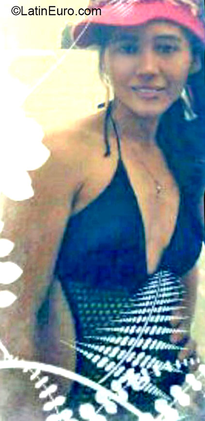 Date this funny Panama girl  from Panama City PA745