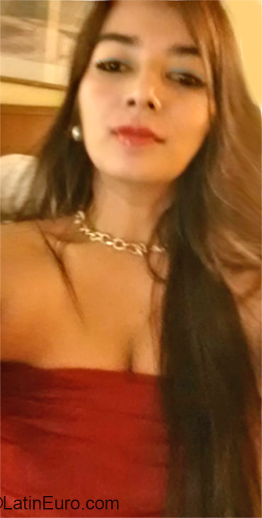 Date this young Honduras girl Isabella from Tegucigalpa HN1843