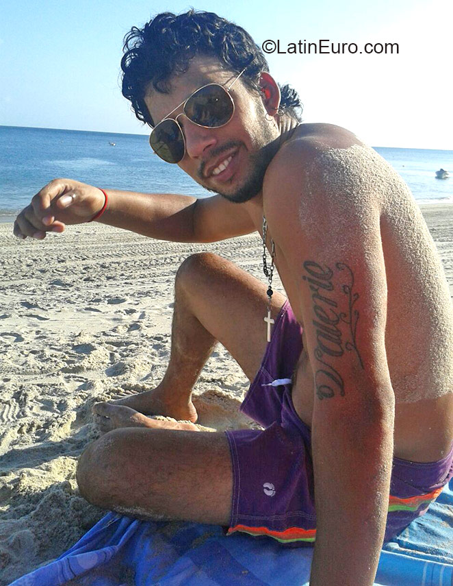 Date this happy Panama man Tony from Panama City PA768