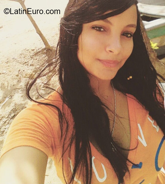 Date this beautiful Dominican Republic girl Maria from San Pedro de Macoris DO24062