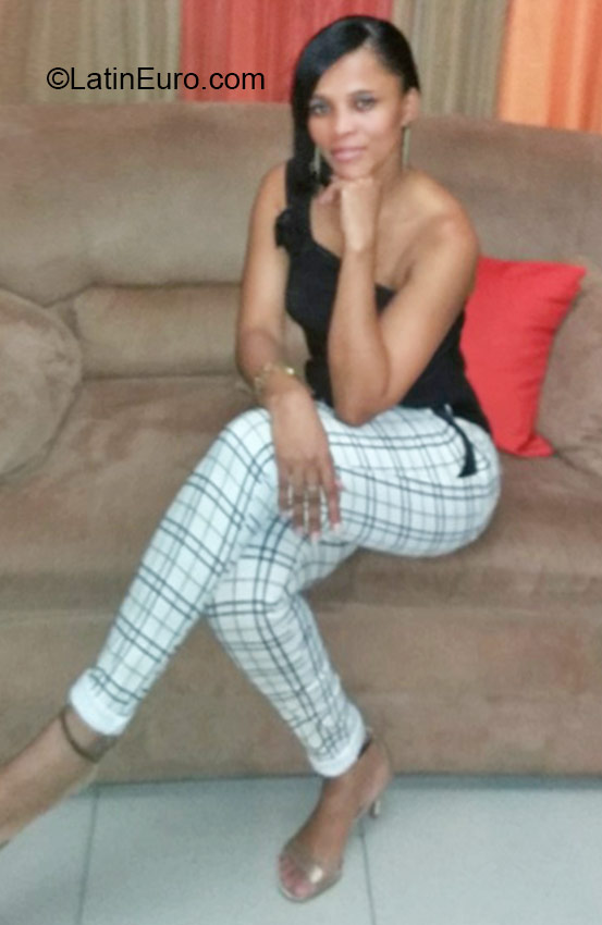 Date this georgeous Panama girl Helalas from Panama City PA828