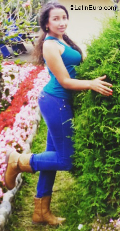 Date this fun Panama girl Monica from Panama PA836