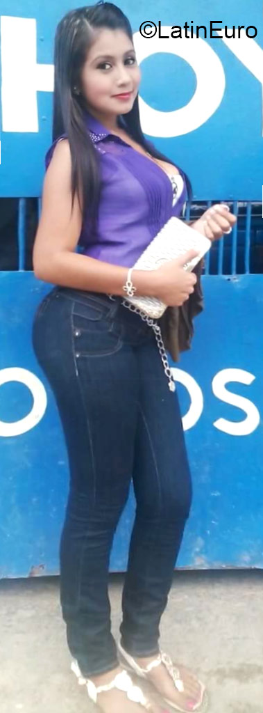 Date this georgeous Honduras girl Lizeth from La Ceiba HN1923