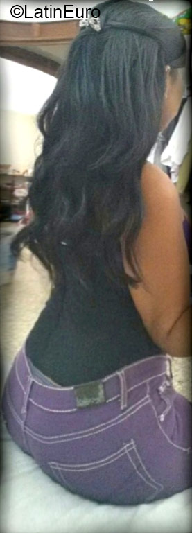 Date this sultry Dominican Republic girl Cindy from Santo Domingo DO24479