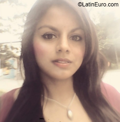 Date this athletic Honduras girl Fernanda from Tegucigalpa HN1933