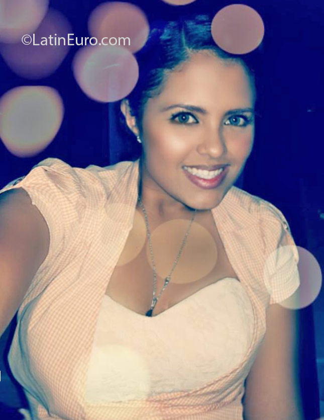 Date this georgeous Panama girl Michelle from Panama City PA848