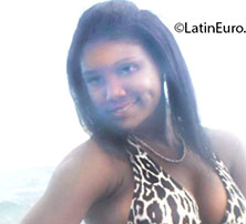 Date this funny Dominican Republic girl Yazmin from Santo Domingo DO24655