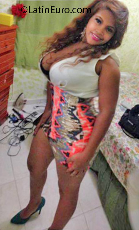 Date this funny Dominican Republic girl Doris from Santo Domingo DO24675