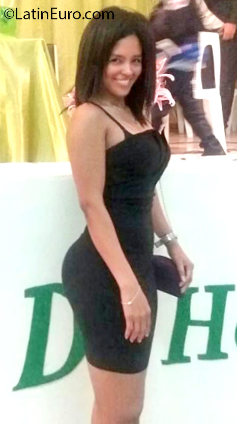 Date this hot Honduras girl Karla from Tegucigalpa HN1985