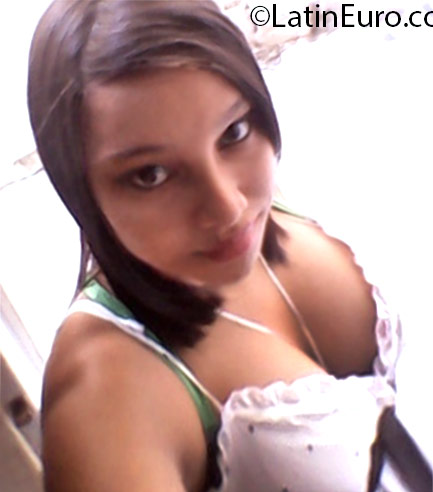Date this cute Dominican Republic girl Mardeles from Santiago DO24749