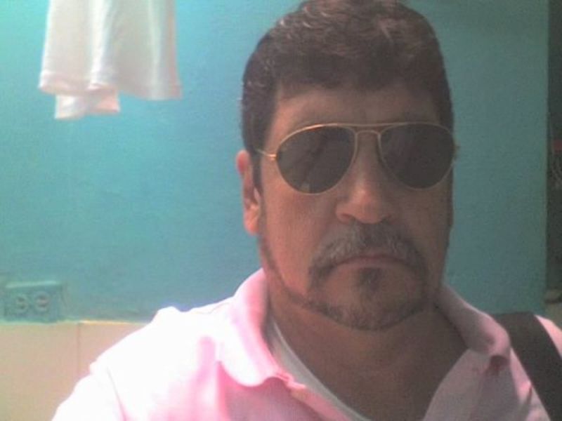 Date this lovely Colombia man Gustavo from Medellin CO18611