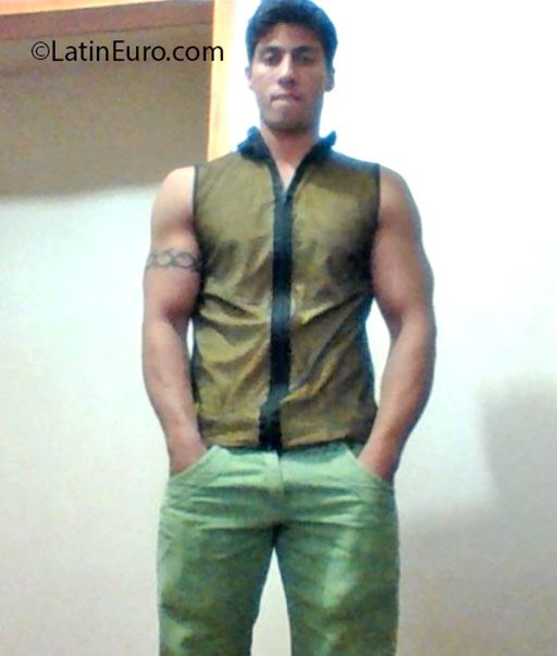 Date this good-looking Brazil man Altamir from Medianeira BR9571