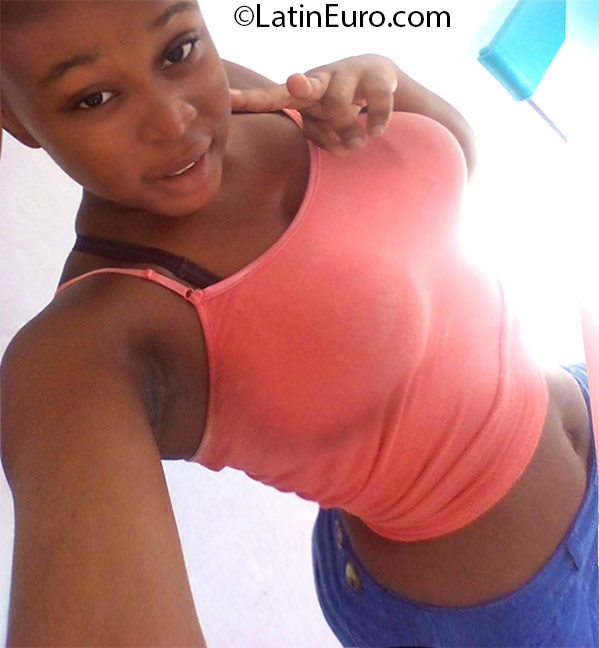 Date this hard body Jamaica girl Paige from montego bay JM2259