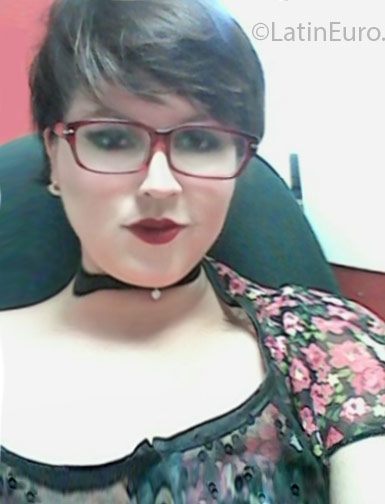 Date this attractive Honduras girl Carmen from San Pedro Sula HN2042