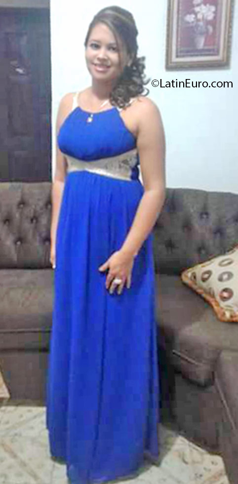 Date this charming Honduras girl Johanna from San Pedro Sula HN2333