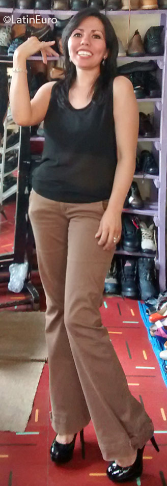 Date this hard body Honduras girl Dunia from Tegucigalpa HN2079