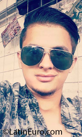Date this pretty Dominican Republic man Brayan from Tegucigalpa DO25269