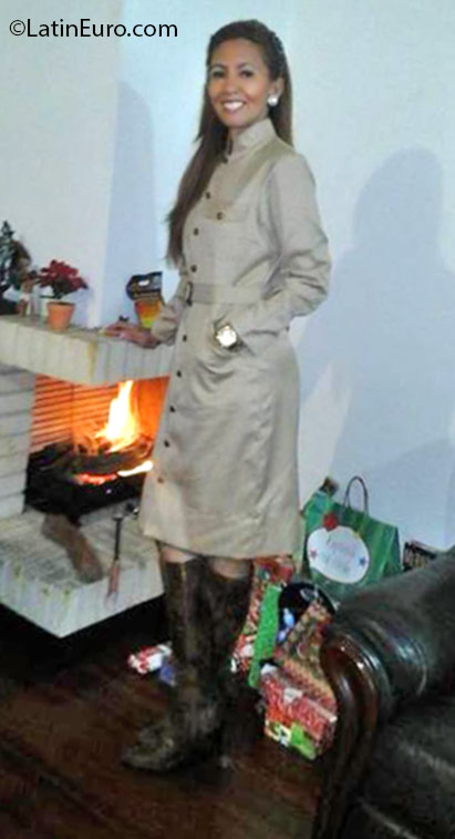 Date this hard body Venezuela girl Maria from Caracas VE660