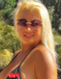 Date this funny Brazil girl Andrea from Sao Paulo BR9636