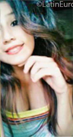 Date this tall Panama girl Melany from Panama City PA946