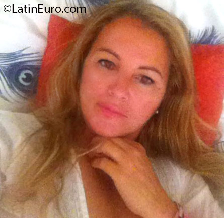 Date this lovely Brazil girl Dulcinia from Governador Valadares BR9642