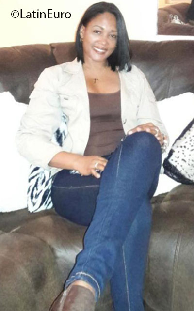 Date this beautiful Panama girl Zuaibeth from Panama City PA959