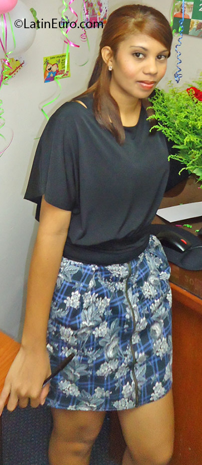 Date this good-looking Dominican Republic girl Deny from Santo Domingo DO25631