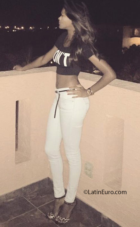 Date this lovely Honduras girl Bianca from Tegucigalpa HN2187