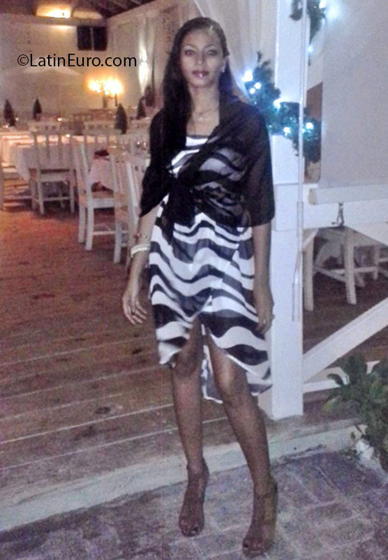 Date this beautiful Dominican Republic girl Lis from Altagracia DO25824