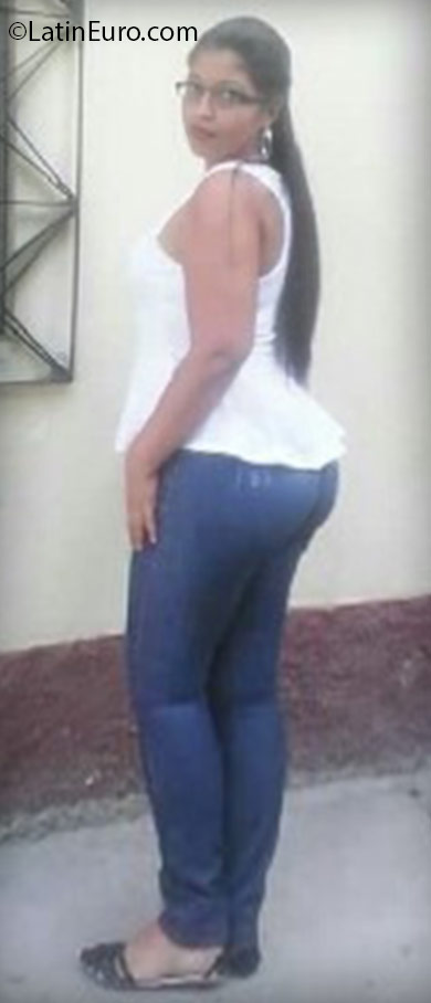 Date this fun Honduras girl Lizeth from San Pedro Sula HN2189