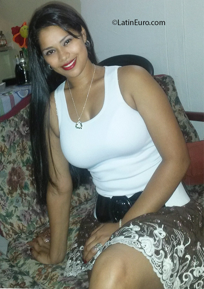 Date this passionate Panama girl Dunia from Panama City PA982