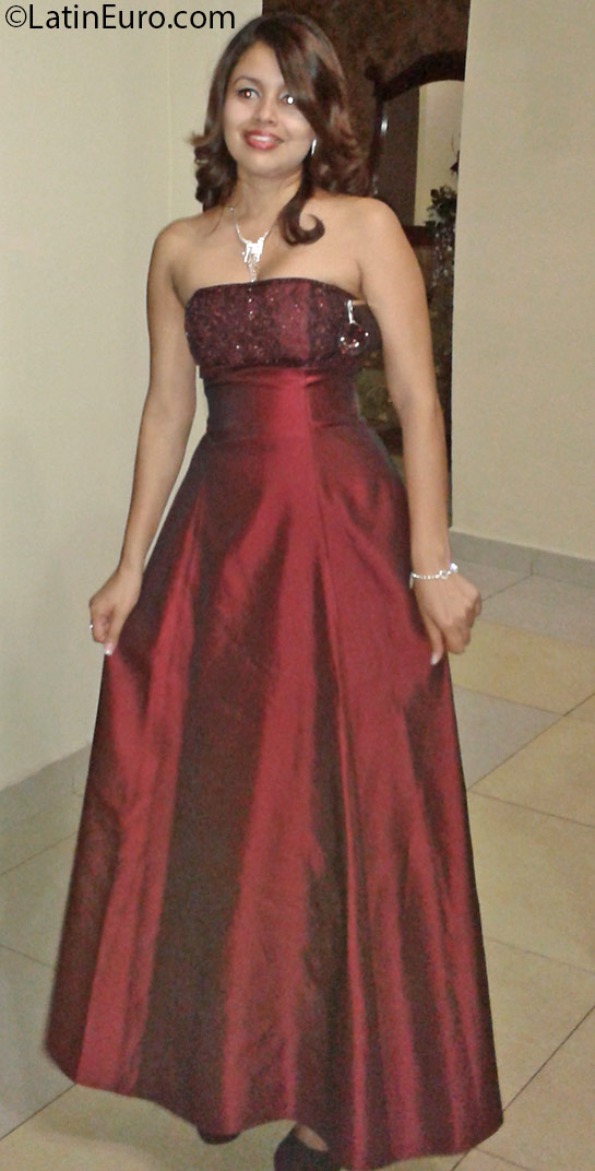 Date this good-looking Honduras girl Jessica from San Pedro Sula HN2191