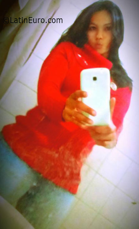 Date this delightful Brazil girl Juliana from Ollinda BR9679