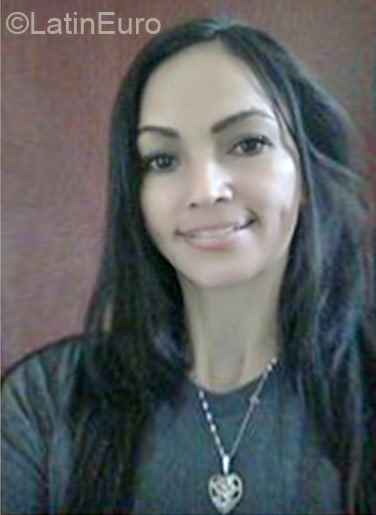 Date this fun Panama girl Liz from Panama PA1004