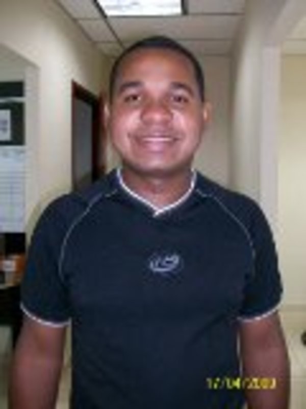 Date this voluptuous Panama man Eloy Aino from Panama PA1018