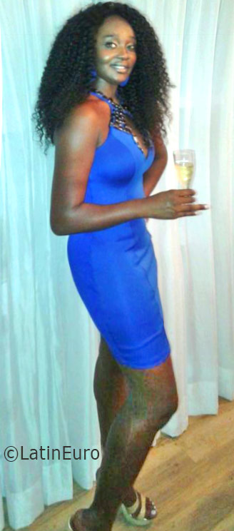 Date this beautiful Brazil girl Tatiana from São Paulo BR9729