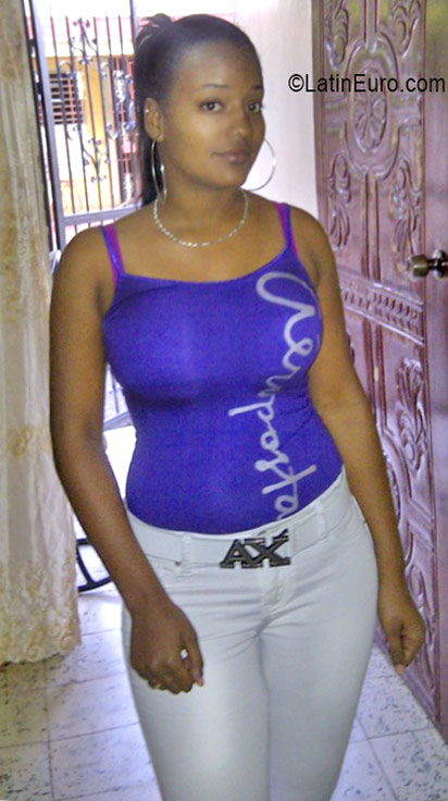 Date this delightful Dominican Republic girl Mariela from San Francisco De Macoris DO26246