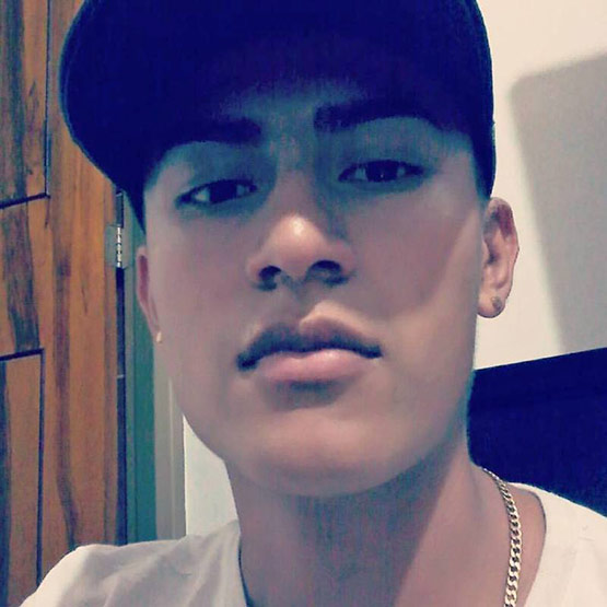 Date this georgeous Colombia man Daniel from Armenia CO19193