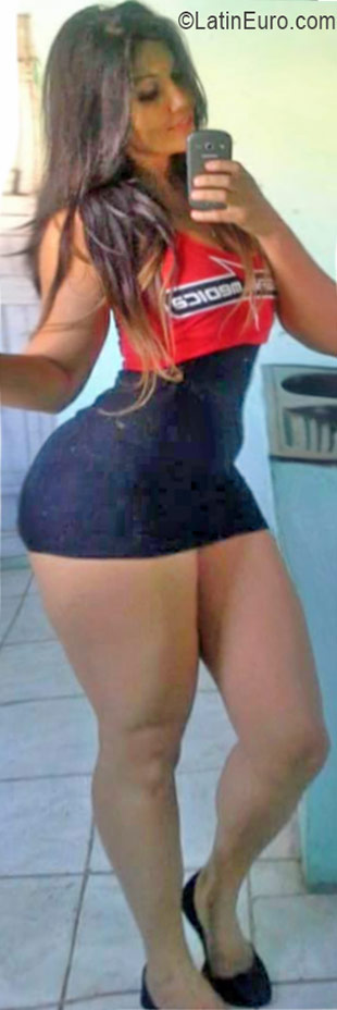Date this stunning Brazil girl Drika from Recife BR9737