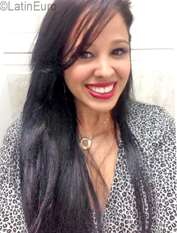 Date this gorgeous Brazil girl Jessica from Sao Paulo BR9749