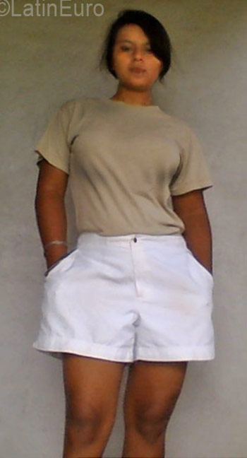 Date this athletic Honduras girl Lilian from Comayagua HN2261