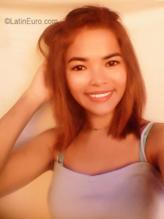 Date this passionate Philippines girl Ravie from Surigao PH922