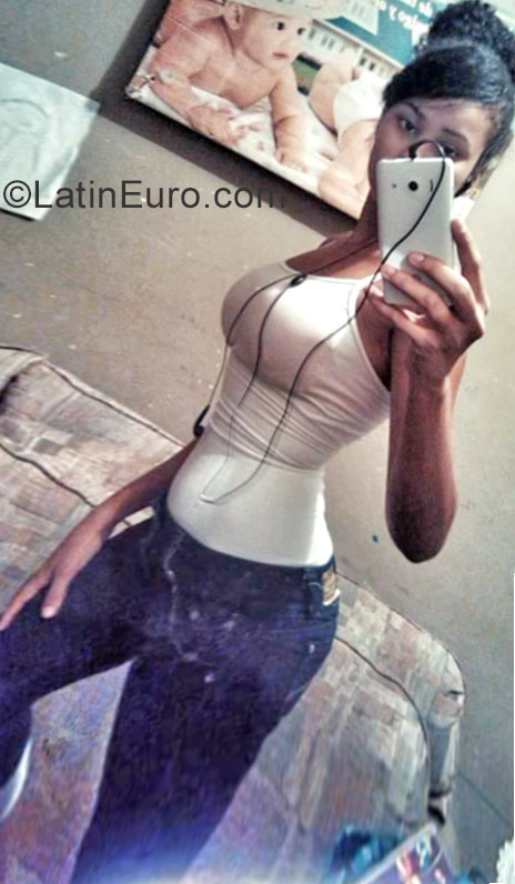 Date this gorgeous Honduras girl Maria from La Ceiba HN2274