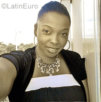 Date this cute Jamaica girl Crissy from Old Harbour Bay JM2368