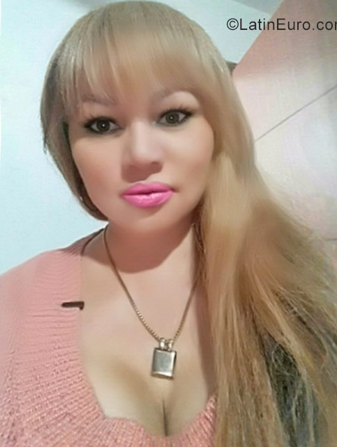 Date this delightful Panama girl Mily from Panama City PA1042