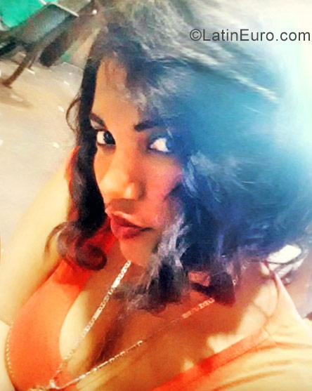 Date this foxy Dominican Republic girl Anglica from Mao DO26808