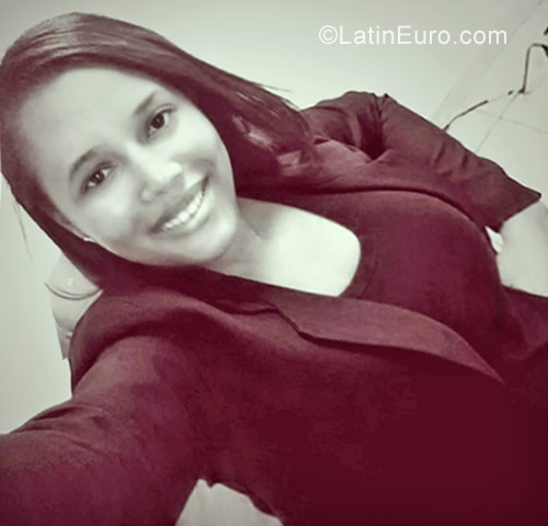 Date this beautiful Dominican Republic girl Mabel from Santo Domingo DO26813