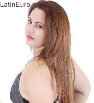 Date this sultry Brazil girl Dores from Sao Paulo BR9817